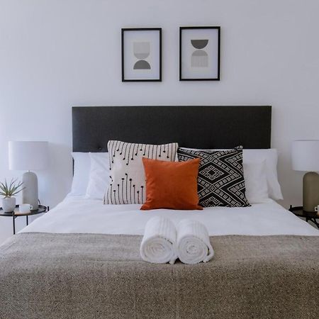 Stylish, Modern, Walk To Restaurants And Cbd Apartment Cape Town Luaran gambar