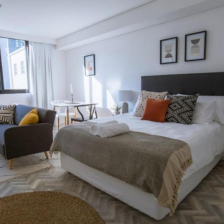 Stylish, Modern, Walk To Restaurants And Cbd Apartment Cape Town Luaran gambar